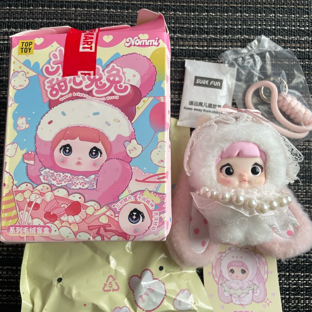 Nommi Sweatheart Bunny series - Mousse Sweet